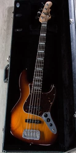 G&L USA JB-5 5-String Bass, Old School Tobacco Sunburst, Rosewood Board W/ Block Inlays 22 G&L USA JB-5 5-String Bass, Old School Tobacco Sunburst, Rosewood Board W/ Block Inlays -Musical Instrument Shop img 1070