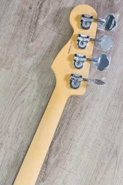 Fender American Professional Fretless Jazz Bass, 3-Tone Sunburst, Rosewood Board - 0194100700 21 Fender American Professional Fretless Jazz Bass, 3-Tone Sunburst, Rosewood Board - 0194100700 -Musical Instrument Shop img 2020