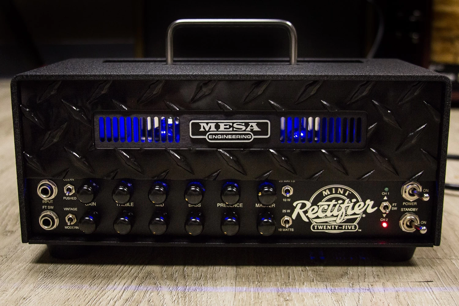 Mesa/Boogie Mini Rectifier Twenty-Five Compact Amp Head - Black Diamond Plate, Blue LED 5 Mesa/Boogie Mini Rectifier Twenty-Five Compact Amp Head - Black Diamond Plate, Blue LED - Image 3