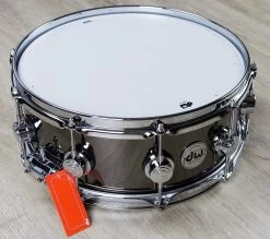 DW Drum Workshop Collector's Series Snare Drum, Black Nickel Over Brass