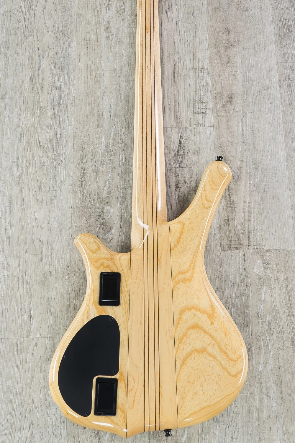 Mayones Comodous 5-String Bass, Dirty Red Gloss, Rosewood Board, Aguilar Electronics 8 Mayones Comodous 5-String Bass, Dirty Red Gloss, Rosewood Board, Aguilar Electronics - Image 6