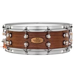 Pearl MCCW1450S/C1000 Music City Custom Solid Shell Walnut 14"x5" Snare Drum In Hand-Rubbed Natural Finish