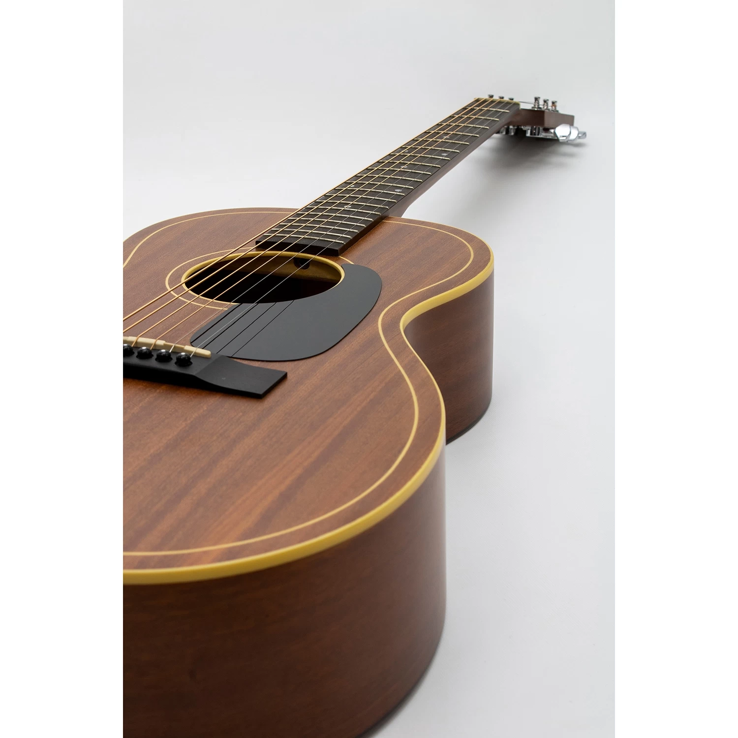 Silvertone 604MH NS Acoustic Guitar, All Mahogany Body, Natural Satin Finish 5 Silvertone 604MH NS Acoustic Guitar, All Mahogany Body, Natural Satin Finish - Image 3